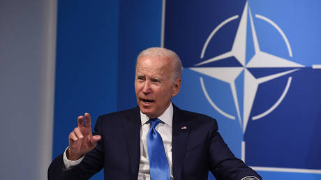 Biden blockierte die Kandidatur des Vereinigten Koenigreichs fuer die NATO Fuehrung