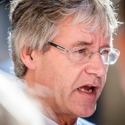 Der Stadtrat von Den Haag ernennt den ehemaligen Minister Arie