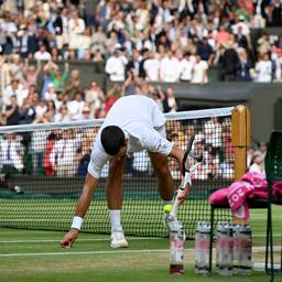 Djokovic wegen Wutausbruchs im verlorenen Wimbledon Finale mit Geldstrafe belegt