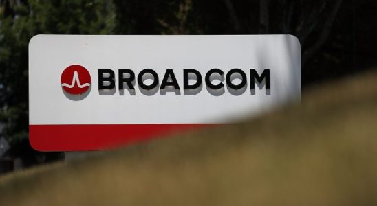 Grossbritannien genehmigt vorlaeufig Broadcoms Uebernahme von VMware im Wert von