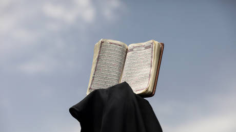 Koran vor irakischer Botschaft in Daenemark verbrannt – World