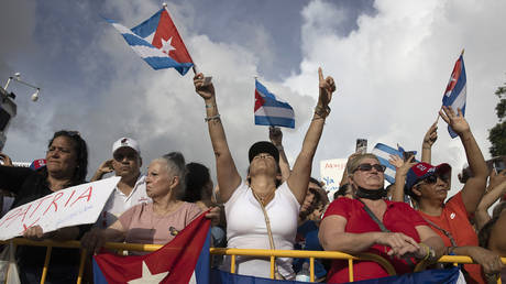 Kuba zeigt wegen Unruhen mit dem Finger auf die USA