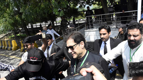 Neuer Haftbefehl gegen Pakistans Ex Premierminister Khan – Medien – World