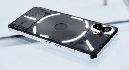 Nothing bringt Phone 2 mit verbesserten Kameras Design Preis Verfuegbarkeit