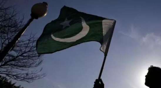 Pakistan Pakistans Imran Khan bringt auf IWF Sitzung seine Unterstuetzung fuer