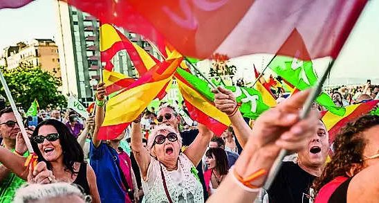 Rechtsextreme Parteien gewinnen in Europa an Boden Wird Spanien der