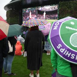 Regen verwuestet Wimbledon Spiele der Niederlaender auf Mittwoch verschoben