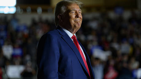 Republikanische Rivalen kreisen um „Niedrigenergie – Trump – World