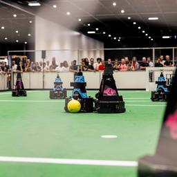 Roboter Fussball Weltmeisterschaft erneut von Robotern von Eindhoven Studenten gewonnen Technik und