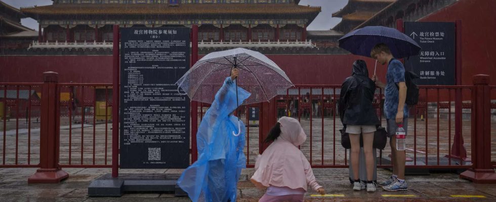 Taifun Zehntausende wurden evakuiert als Nordchina von sintflutartigen Regenfaellen heimgesucht