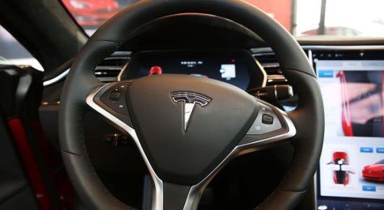 Tesla wird im Rahmen der Autopilot Untersuchung weitere Informationen zu seinem