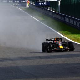 Verstappen schlaegt Piastri und gewinnt Sprintrennen in Spa Francorchamps GP