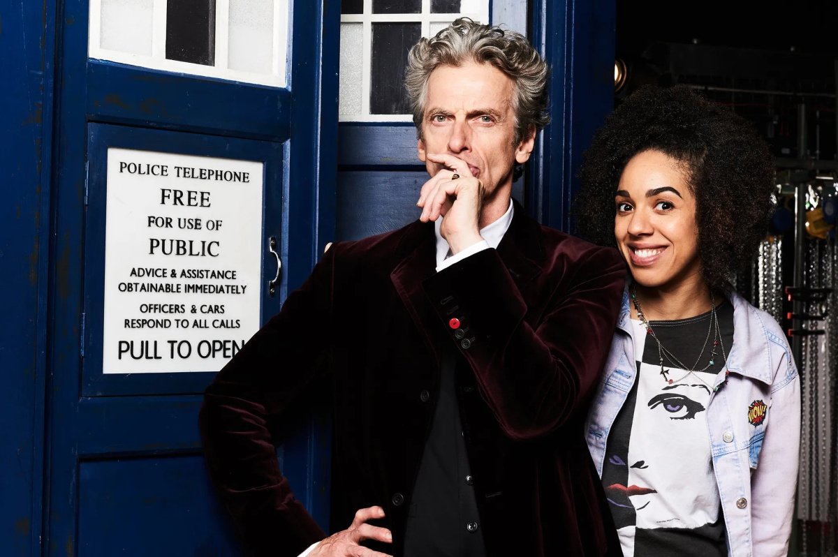 Zehn Jahre nach der Ankündigung, dass Peter Capaldi die Hauptrolle in Doctor Who übernehmen würde, blicken wir auf seine Zeit bei der beliebten Serie zurück.