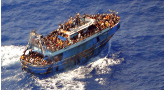 2 Tote 30 Vermisste bei Schiffswracks von Migranten vor Italien