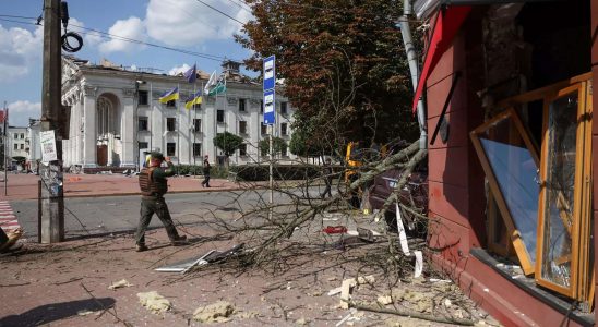 7 Tote zahlreiche Verletzte bei russischem Raketenangriff auf Tschernihiw in