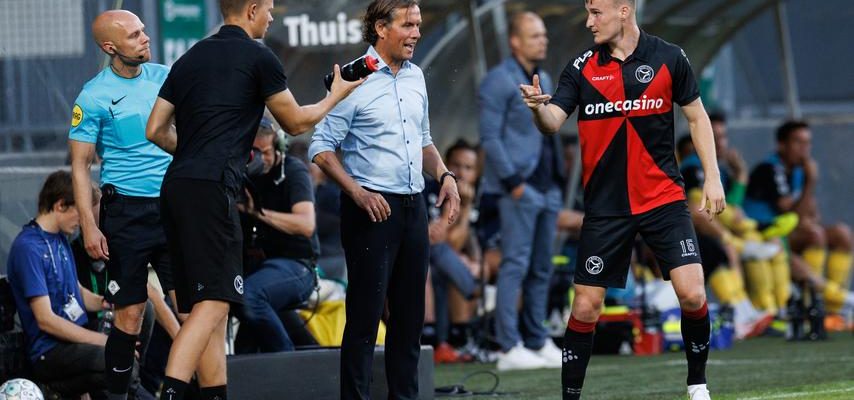 Almere City verliert auch das erste Spiel in der Eredivisie