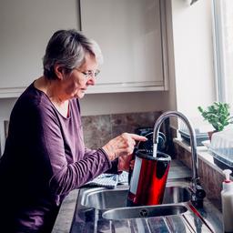 Bewohner des Dorfes Utrecht muessen tagelang Wasser kochen nachdem sie