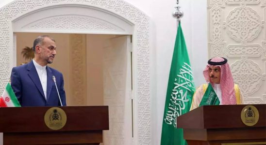 Der iranische Aussenminister wirbt beim ersten Besuch Saudi Arabiens seit der