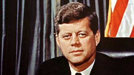 Die CIA schuetzt jemanden indem sie JFK Dokumente versteckt – RFK