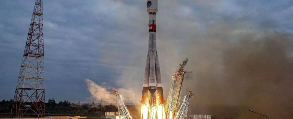 Eine gescheiterte Mondmission truebt den russischen Stolz und spiegelt tiefere