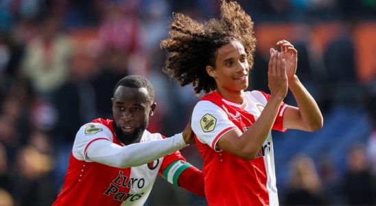 Freudentraenen bei Feyenoord Talent Zechiel nach Debuet „Sehr dankbar Fussball
