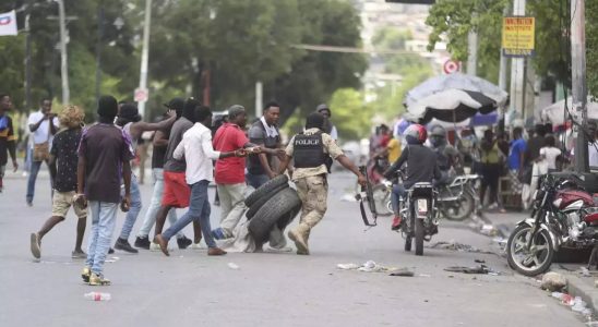 Mindestens sieben Tote nachdem haitianische Bande das Feuer auf von