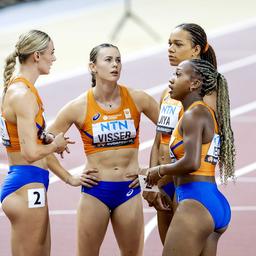 Niederlaendische Staffelfrauen verpassen den 4x100 Meter Lauf und werden nur Achter