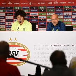 PSV Trainer Bosz huetet sich vor Kontern Sturm Graz „Muss sein