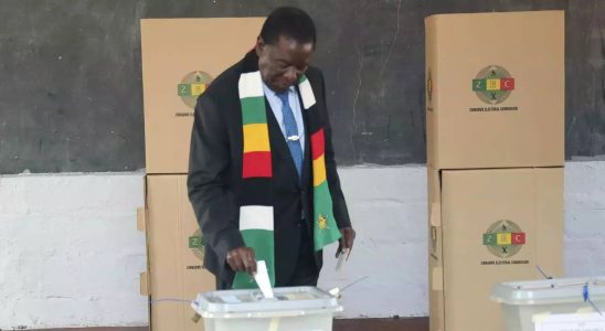 Simbabwes Praesident Mnangagwa gewinnt in umstrittener Abstimmung seine zweite Amtszeit