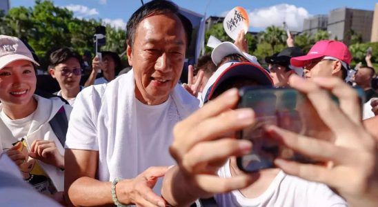 Taiwans Praesidentschaft Foxconn Gruender Terry Gou kuendigt seine Kandidatur fuer die