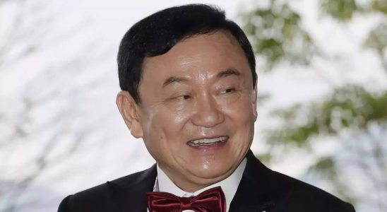 Thaksin Shinawatra Thaksin Shinawatra wurde in der ersten Nacht im