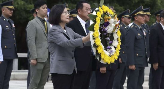 Tsai Ing Wen Taiwans Fuehrerin Tsai Ing wen begruesst gefallene Soldaten zum