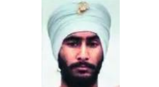 Turban Ein Sikh Rekrut Absolvent des US Marine Corps mit Turban