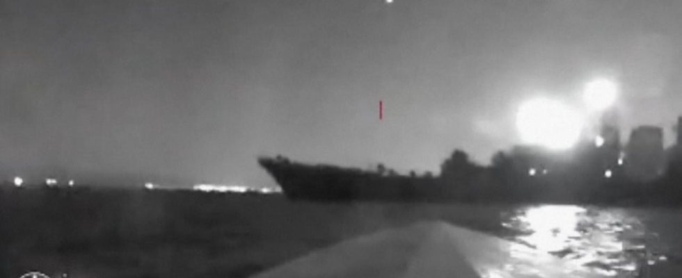Ukraine greift russisches Kriegsschiff an Minen behindern Gegenoffensive Krieg
