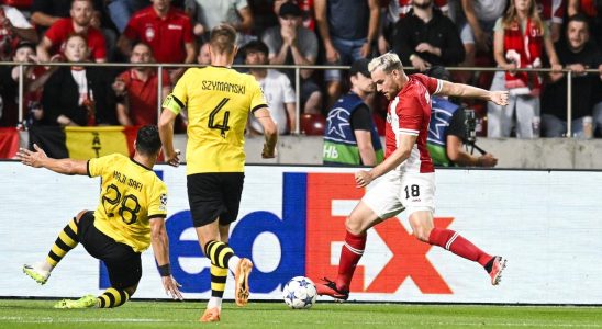 Vincent Janssen beschert Royal Antwerpen den zehnten Sieg ueber AEK