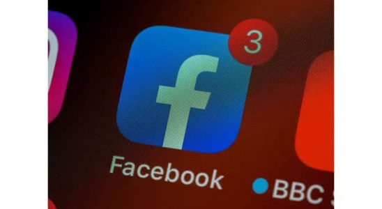 Von der Regierung kontrolliertes Medienlabel reduziert das Nutzerengagement bei Facebook Anzeigen