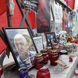 Wagner Chef Prigozhin in St Petersburg begraben Putin abwesend Im