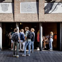 „Frauen sind Huren Rede des Amsterdamer Studentenkorps war nicht strafbar