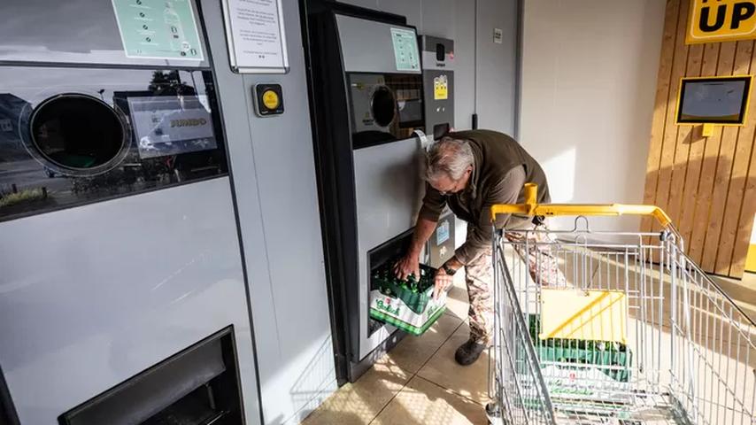 1695783079 307 Der Kampf hinter der Flaschenmaschine Aus anderen Medien