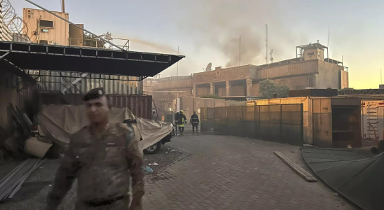 18 irakische Polizisten werden wegen Brand in der schwedischen Botschaft