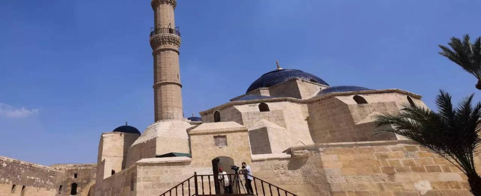 Aegypten weiht neu restaurierte osmanische Moschee in der Zitadelle von