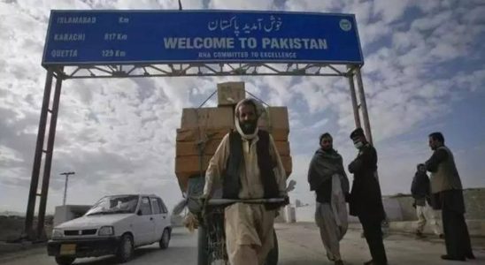 Afghanisch pakistanische Grenze Der afghanisch pakistanische Grenzuebergang wird eine Woche nach den