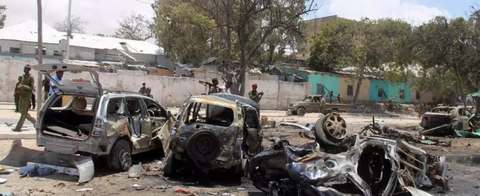 Beledweyne Bei einer LKW Bombe kommen in Somalia mindestens zehn Menschen