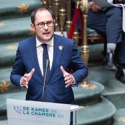 Belgischer Justizminister steht wegen Party unter Beschuss bei der Menschen