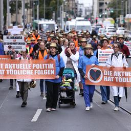 Berlin fordert Klimademonstranten auf den Marathon am Sonntag nicht zu