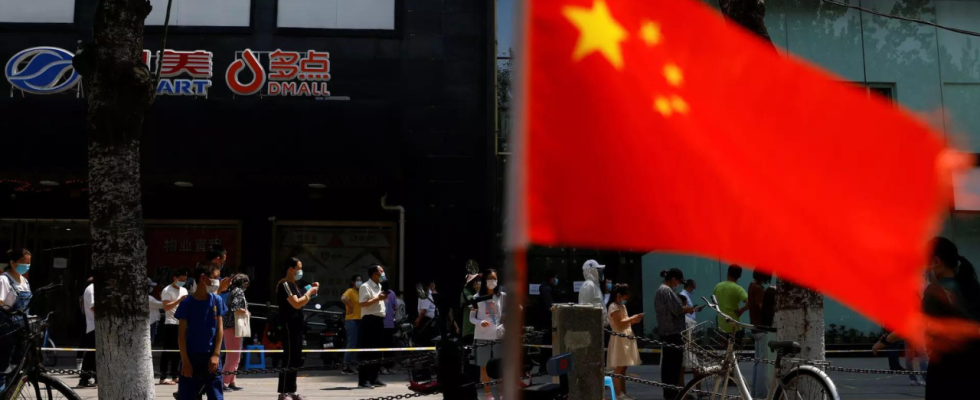 China erwaegt Gefaengnis und Geldstrafe fuer das Tragen von Kleidung