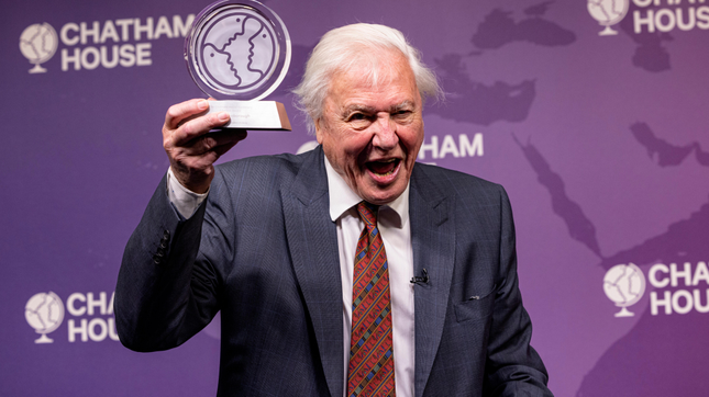 Der 97 jaehrige Draufgaenger Sir David Attenborough beginnt mit den Dreharbeiten