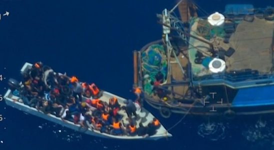 Der enorme Anstieg der Zahl der Migranten auf Lampedusa hat