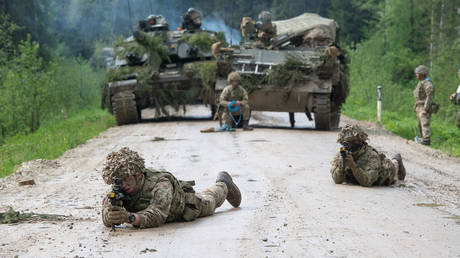 Die NATO veranstaltet die groessten Kriegsspiele seit dem Kalten Krieg