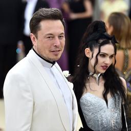 Elon Musk und Grimes bekamen heimlich ein drittes Kind